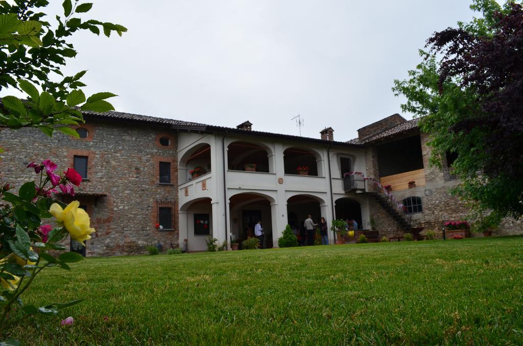 La Residenza Piacentina Acomodação com café da manhã Vigolzone Exterior foto